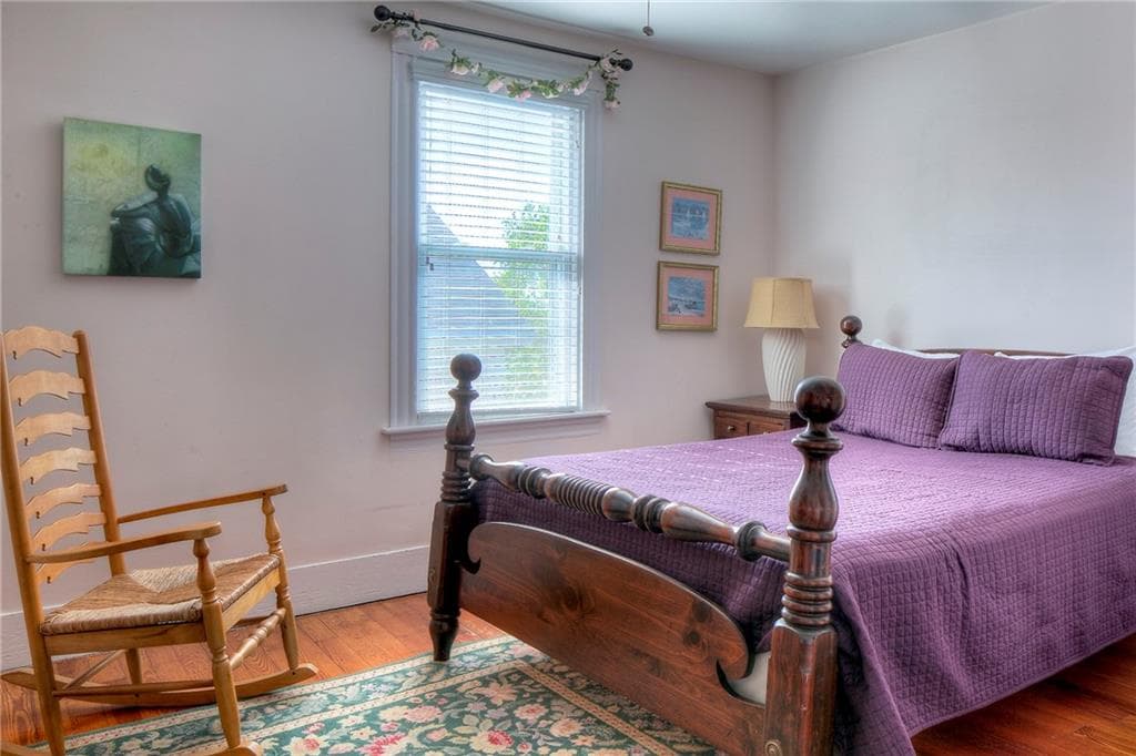 Multi Family at 98 100 John Street, Newport, photo 13 of 33