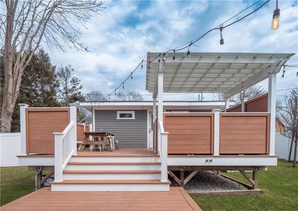 100 Renfrew Avenue photo 20