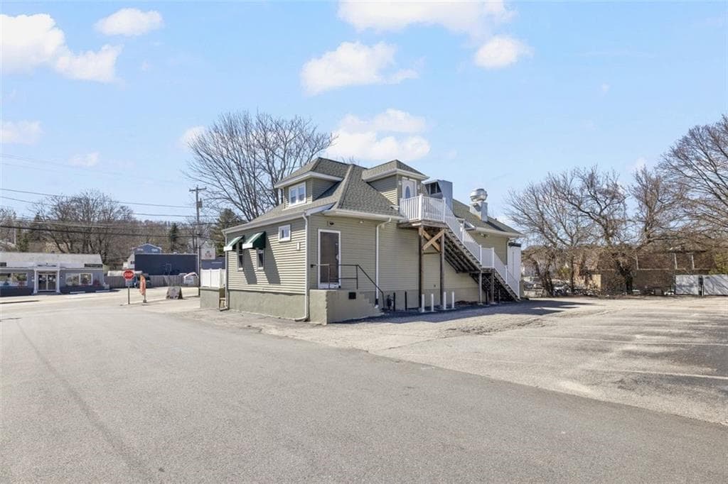 1137 Charles Street photo 23