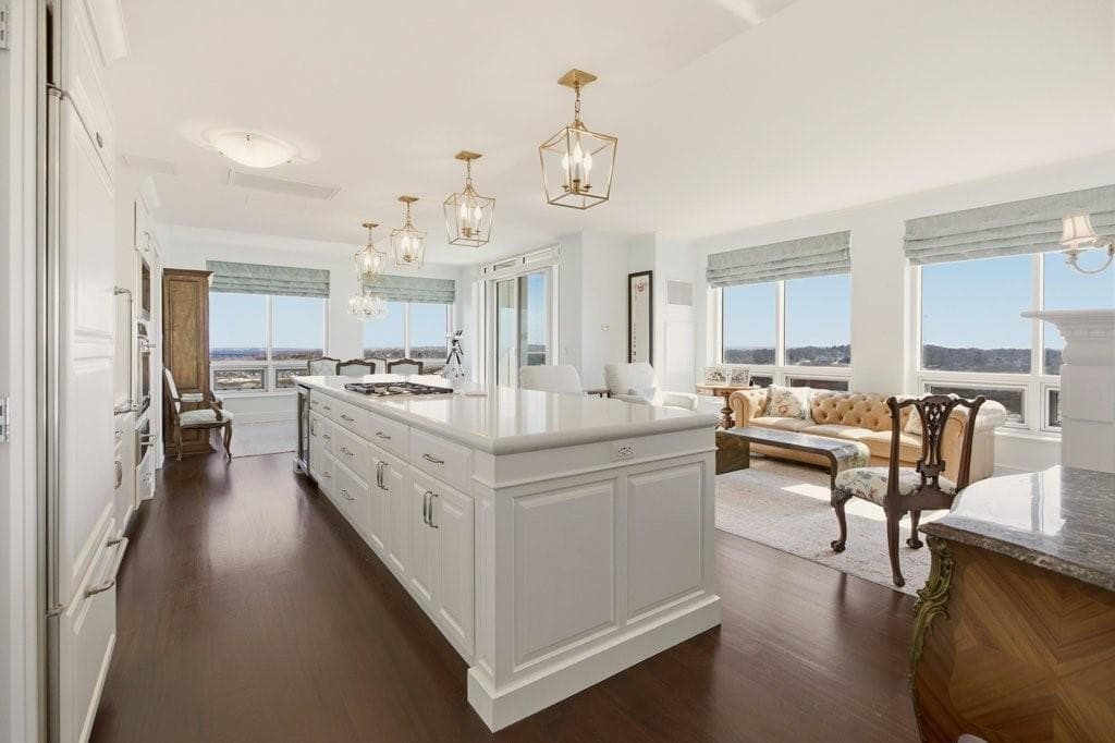 1 Tower Drive UNIT 1806