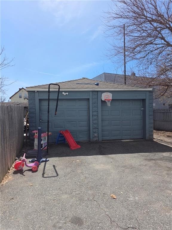 156 Lincoln Avenue photo 5