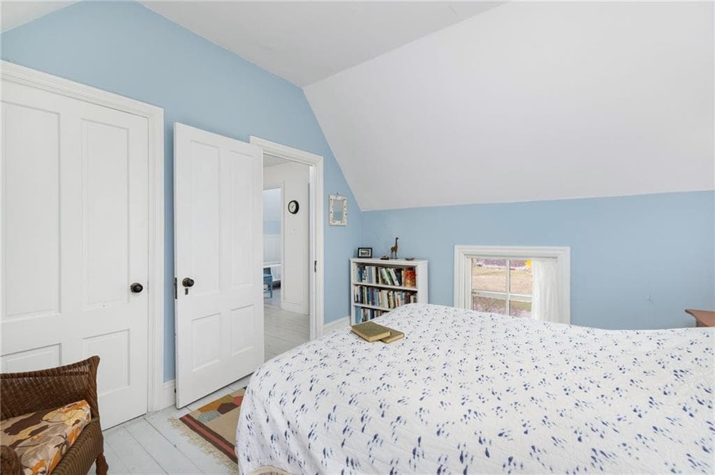 Single Family Residence at 075 Atlantic Avenue, Portsmouth, photo 33 of 50