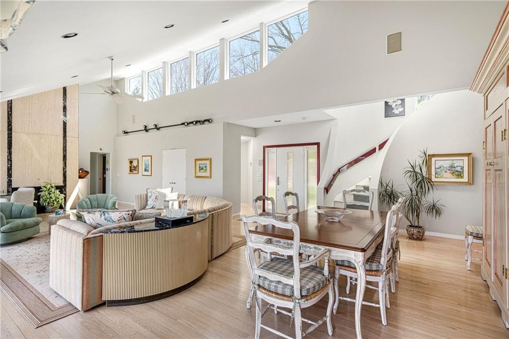 125 Woodruff Avenue photo 3