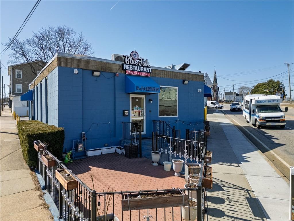 25 Pawtucket Avenue photo 4