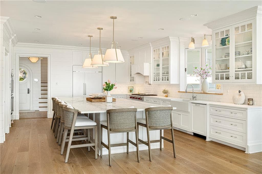 Single Family Residence at 85 Nayatt Road, Barrington, photo 14 of 50