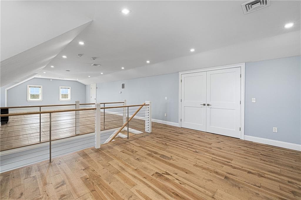 1046 Ocean Road photo 46