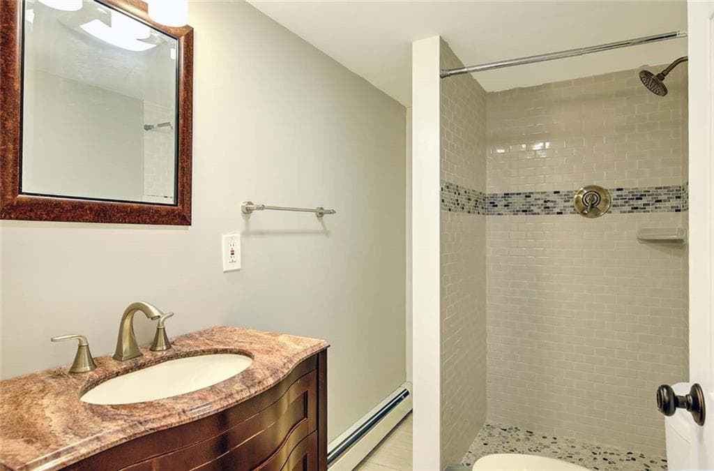 80 Pitman Street UNIT 4 photo 28