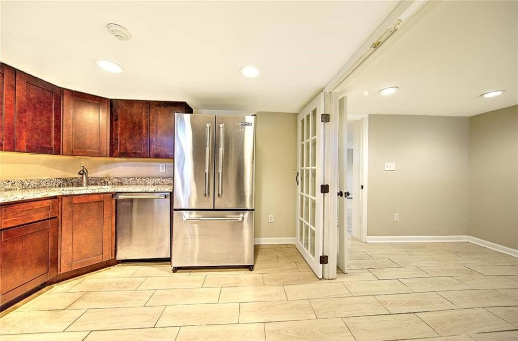 80 Pitman Street UNIT 4 photo 24