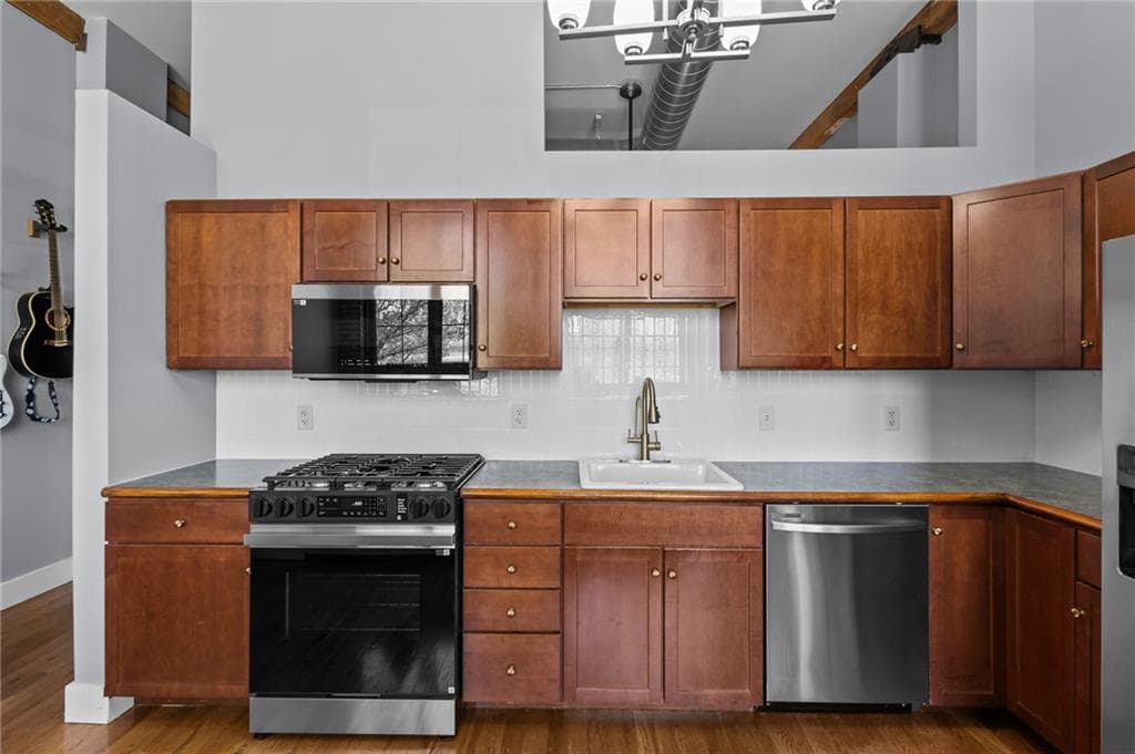 99 Allen Street UNIT 105 photo 5