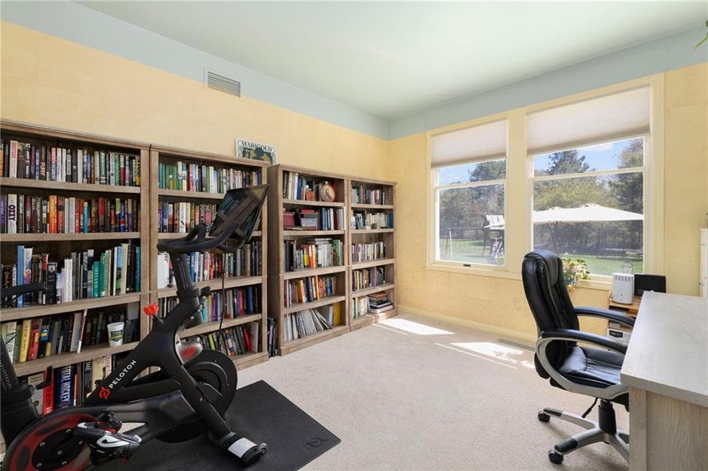 Single Family Residence at 110 Osprey Drive, East Greenwich, photo 20 of 44