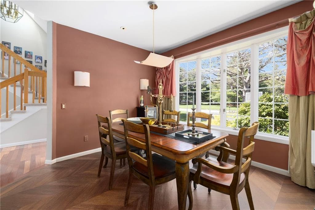 Single Family Residence at 110 Osprey Drive, East Greenwich, photo 14 of 44