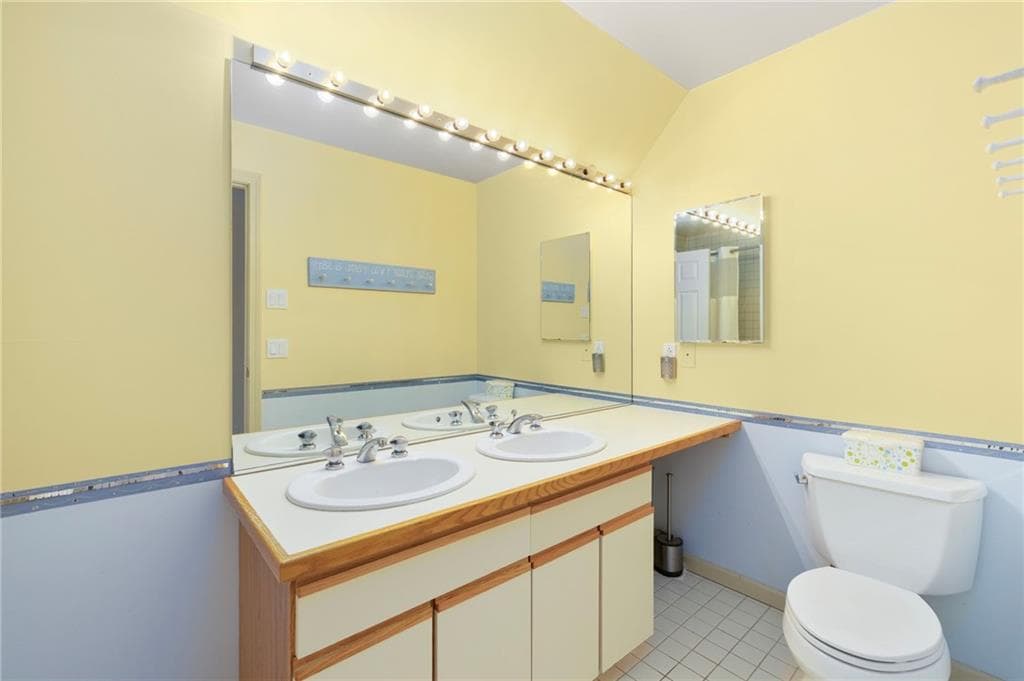 Single Family Residence at 110 Osprey Drive, East Greenwich, photo 31 of 44