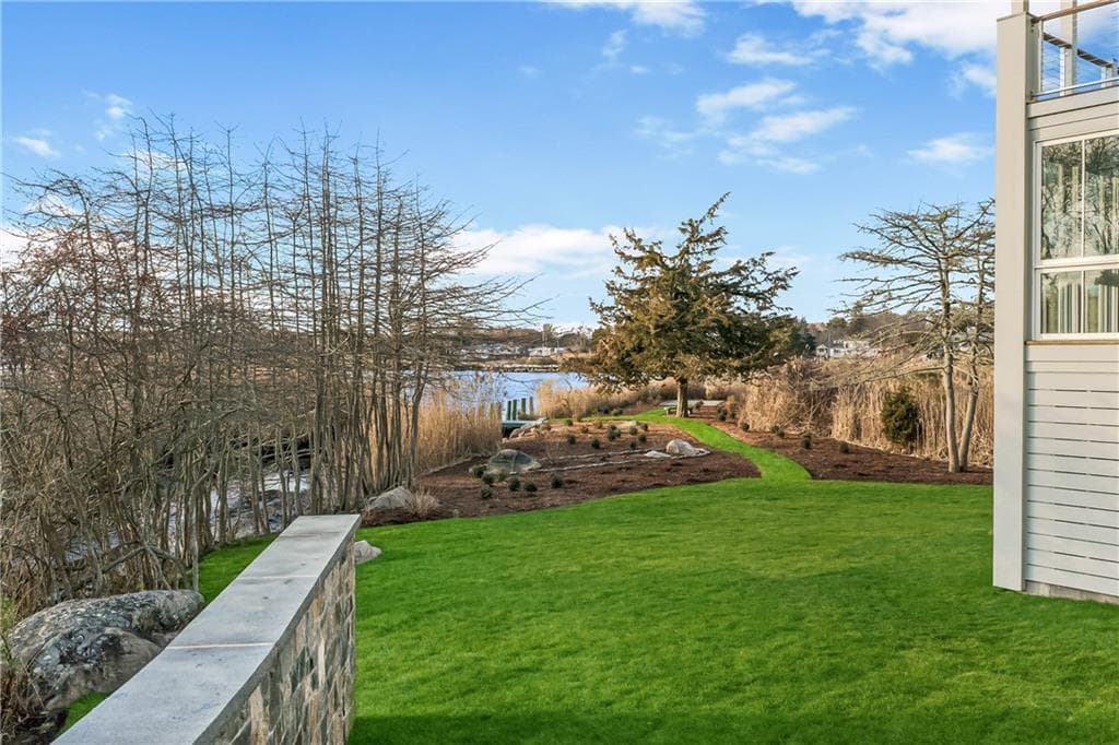 111 Avondale Road photo 47