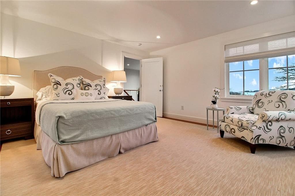 111 Avondale Road photo 8