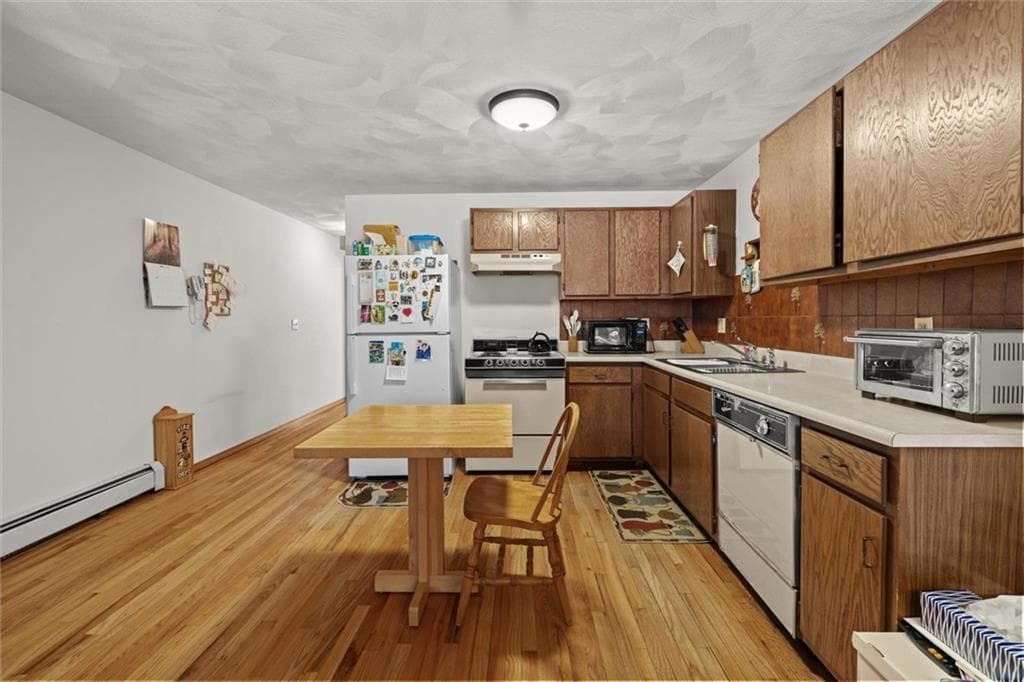 Townhouse,Condominium at 569 Smithfield Road UNIT 24, North Providence