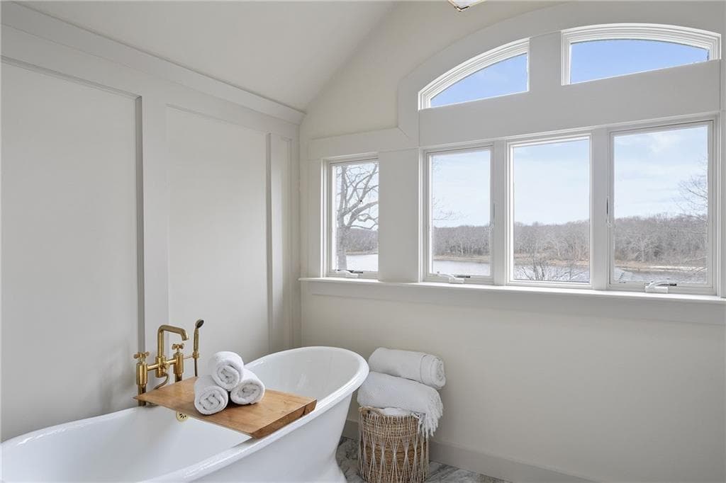 Single Family Residence at 1090 BUTTONWOODS Avenue, Warwick, photo 29 of 49