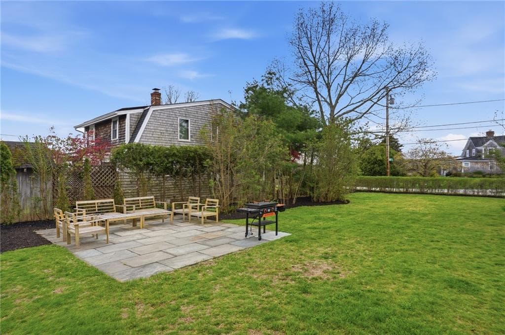 Single Family Residence at 8 Emery Road, Warren, photo 22 of 24