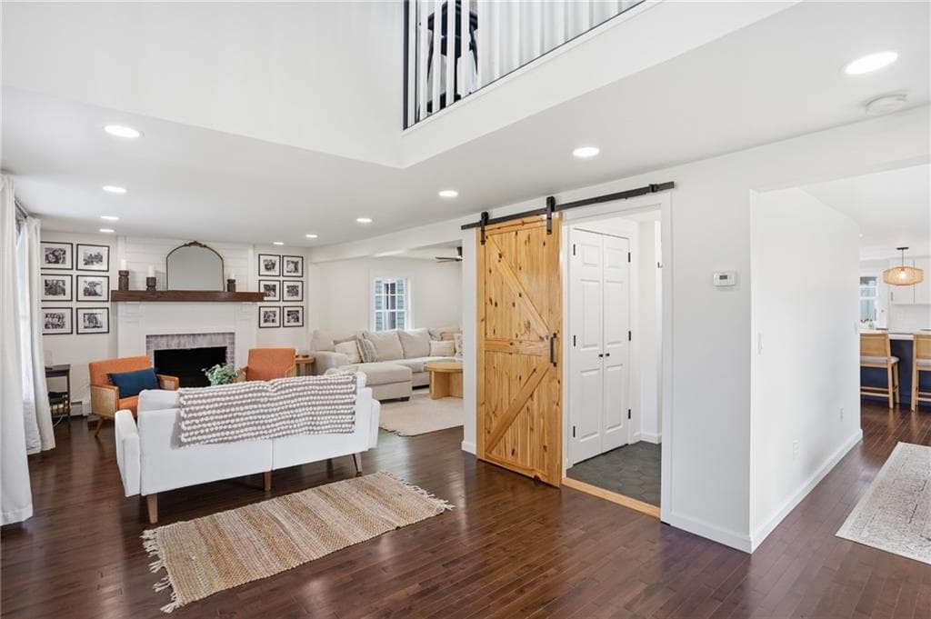 Single Family Residence at 8 Emery Road, Warren, photo 5 of 24