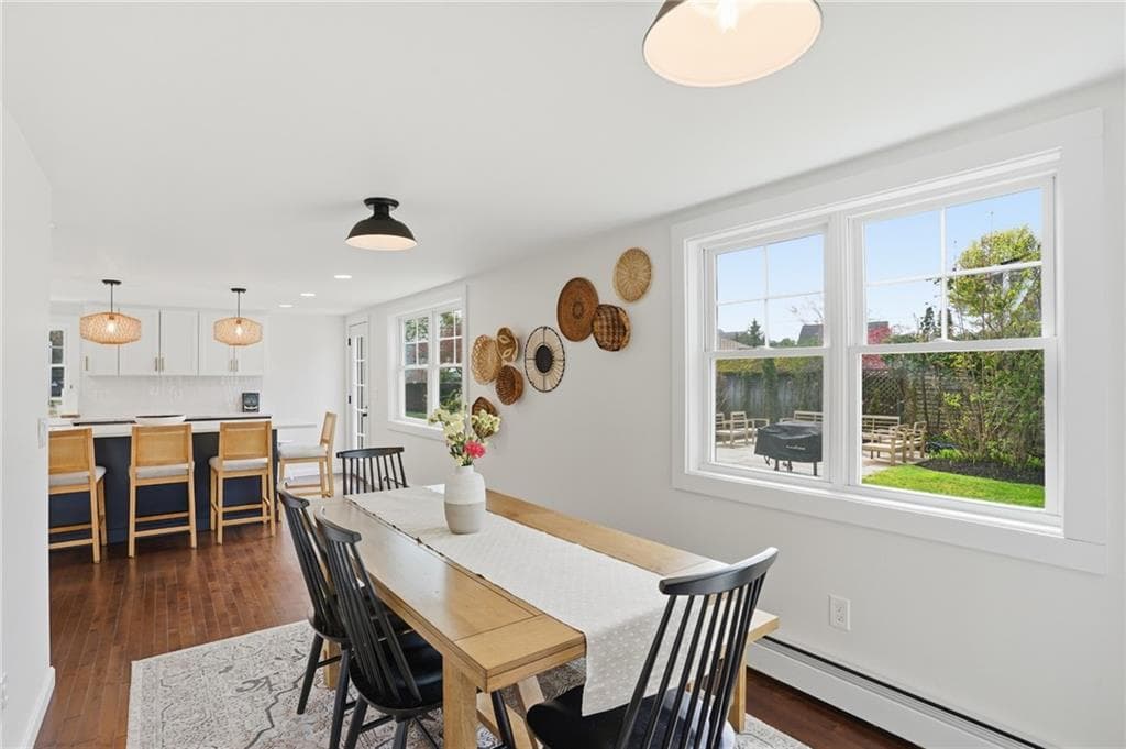 Single Family Residence at 8 Emery Road, Warren, photo 10 of 24