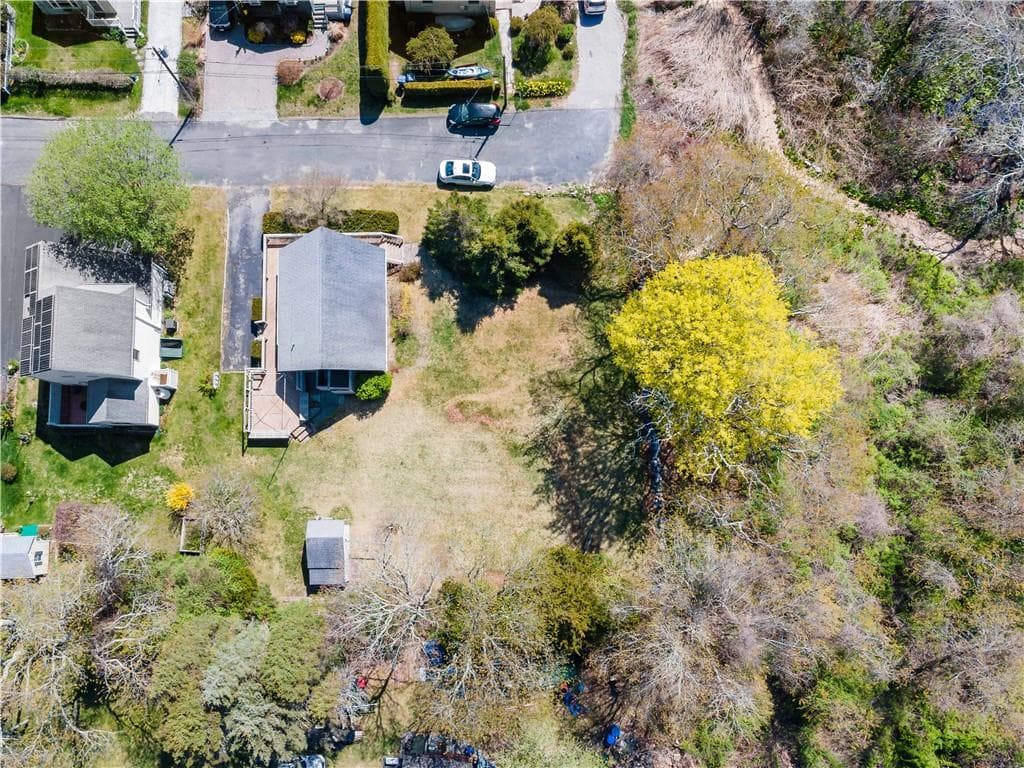 Single Family Residence at 25 Westside Road, South Kingstown, photo 34 of 39
