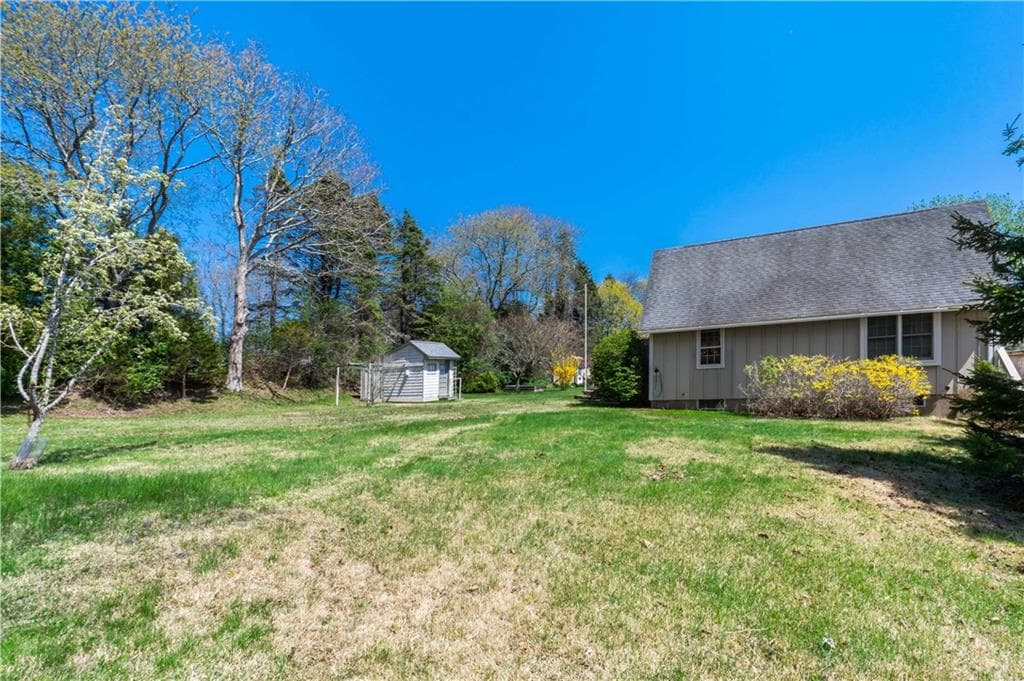 Single Family Residence at 25 Westside Road, South Kingstown, photo 25 of 39