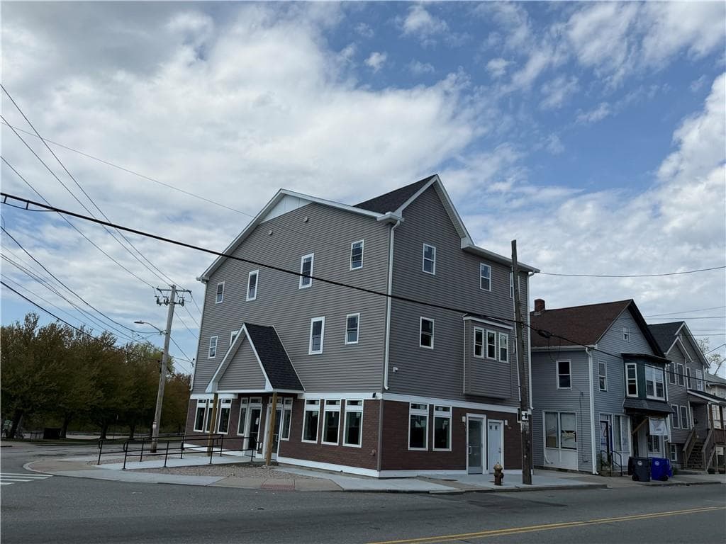 248 Hawkins Street photo 7