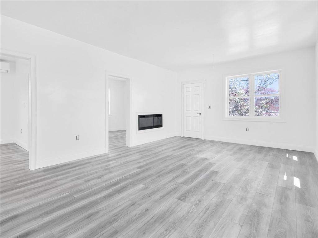 Multi Family at 6 Shafter Street, Providence, photo 4 of 19