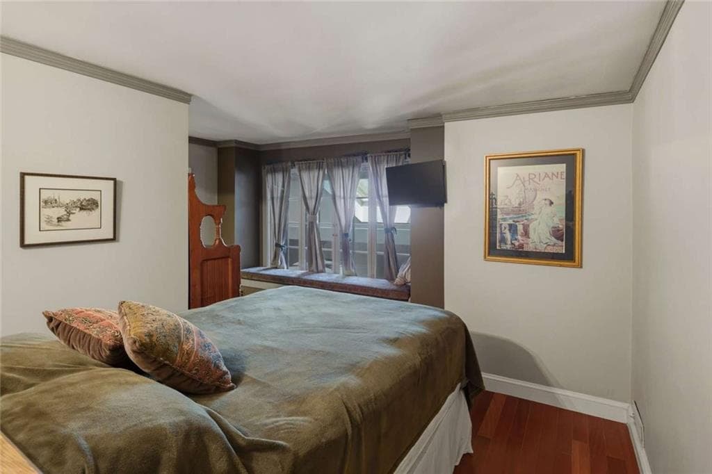 Condominium at 6 Howe Avenue UNIT 8, Newport, photo 17 of 20