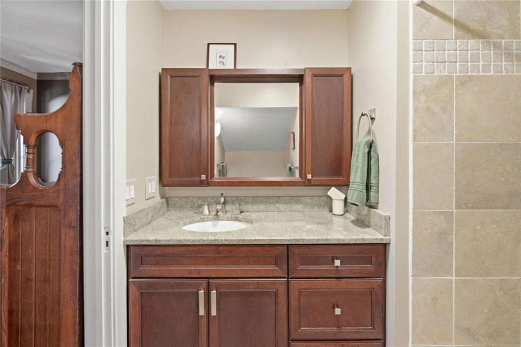 Condominium at 6 Howe Avenue UNIT 8, Newport, photo 20 of 20