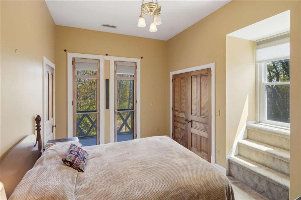 Condominium at 6 Howe Avenue UNIT 8, Newport, photo 11 of 20