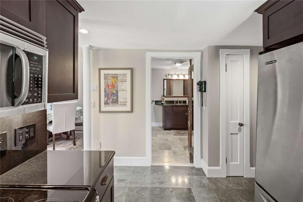 Condominium at 6 Howe Avenue UNIT 8, Newport, photo 8 of 20