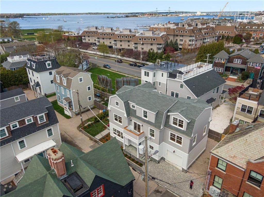 6 Sharon Court photo 47