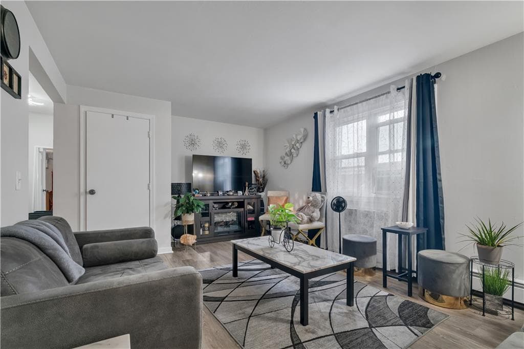 5 GARIBALDI Street UNIT 33 photo 7
