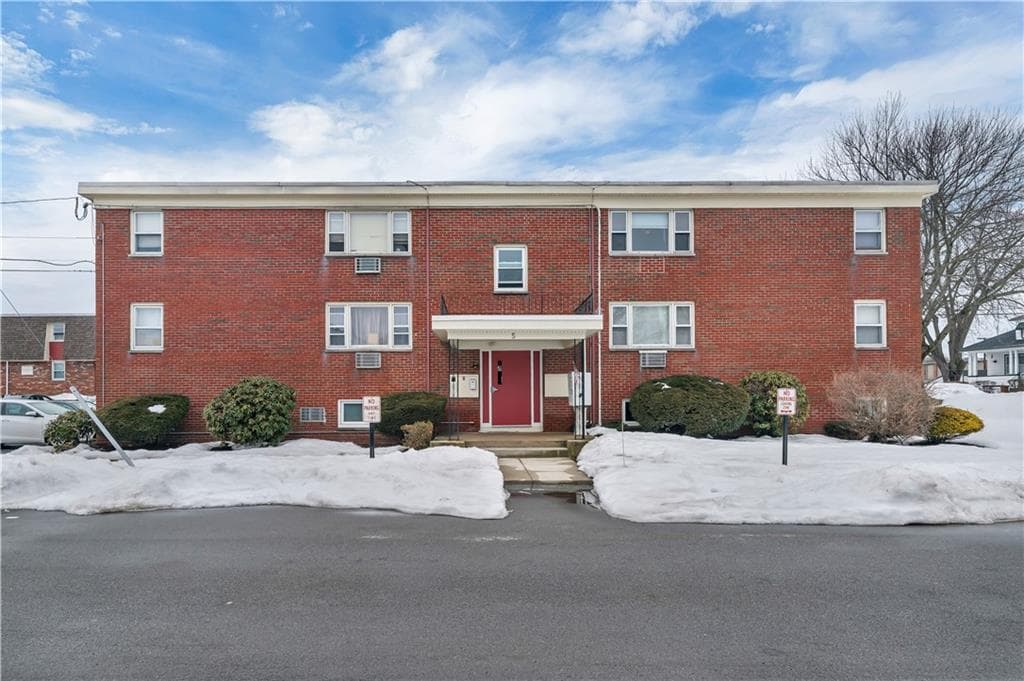 5 GARIBALDI Street UNIT 33