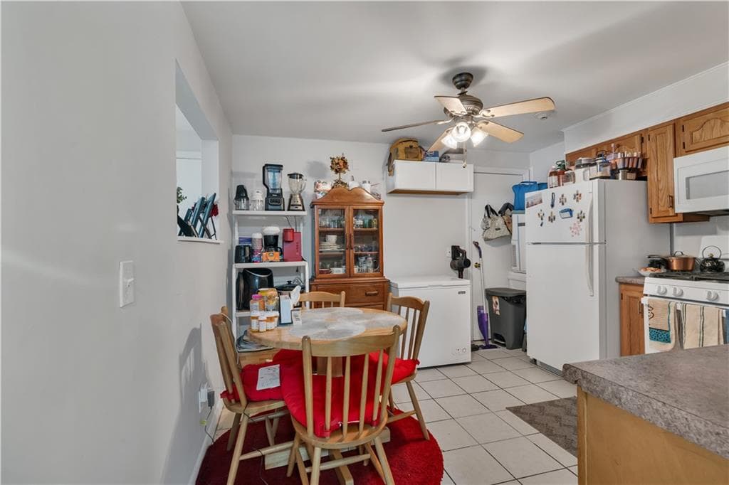 5 GARIBALDI Street UNIT 33 photo 4