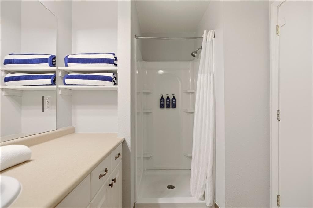 Condominium at 150 Bay View Drive UNIT 13, Jamestown, photo 13 of 21