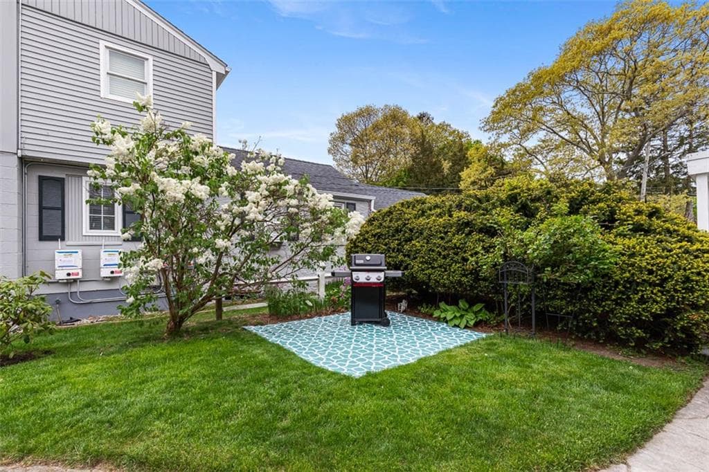Single Family Residence at 41 Buena Vista Drive, North Kingstown, photo 34 of 44