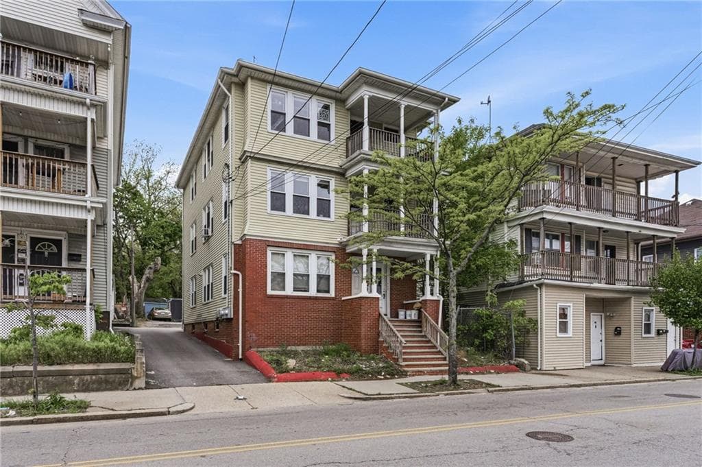 Multi Family at 72 Academy Avenue, Providence, photo 28 of 29