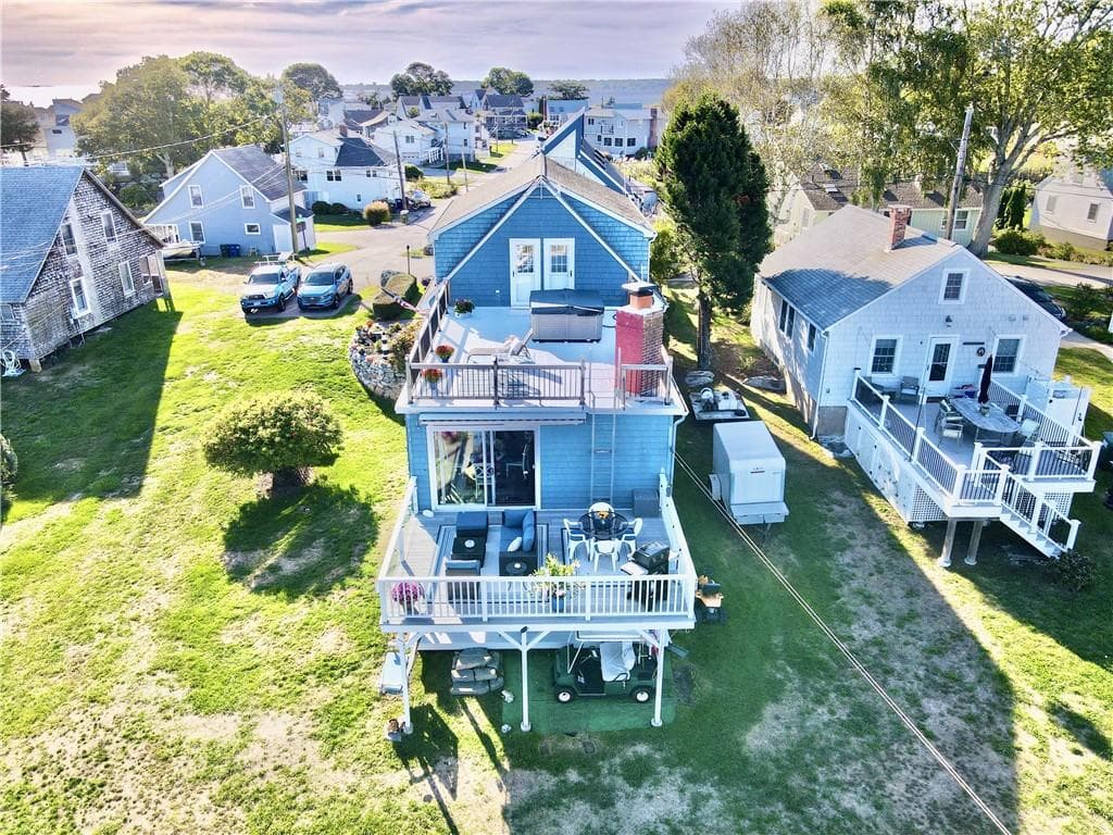 Single Family Residence at 71 Wolcott Avenue, Stonington, photo 7 of 42