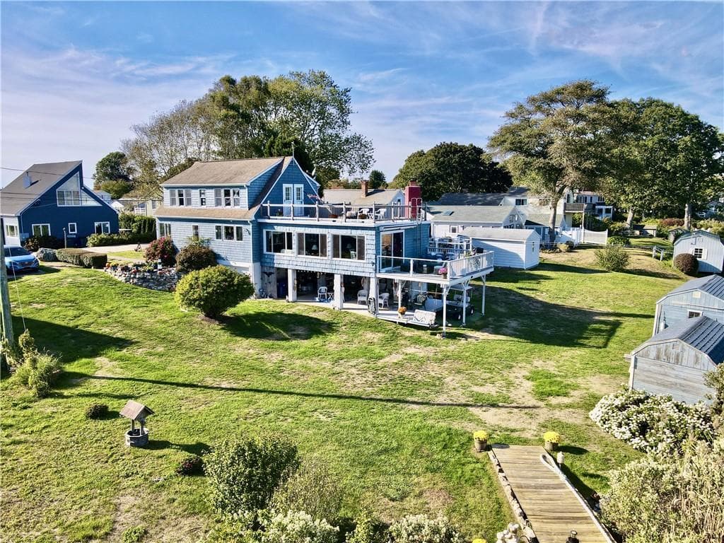 Single Family Residence at 71 Wolcott Avenue, Stonington, photo 5 of 42