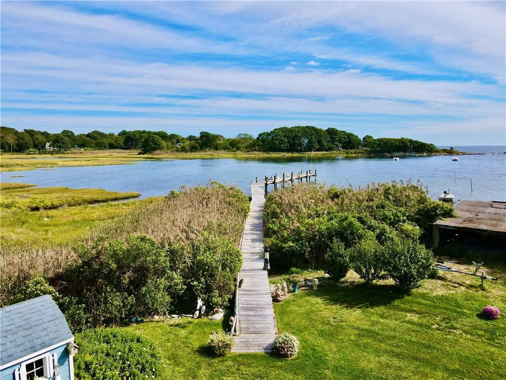 Single Family Residence at 71 Wolcott Avenue, Stonington, photo 10 of 42