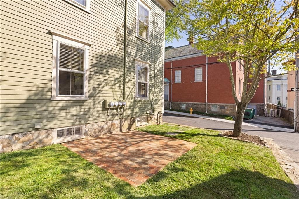18 Barney Street UNIT 2 photo 29