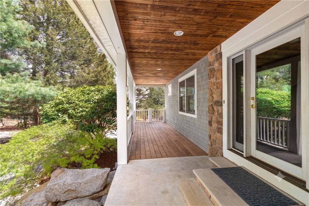 Single Family Residence at 900 South Road, East Greenwich, photo 7 of 50