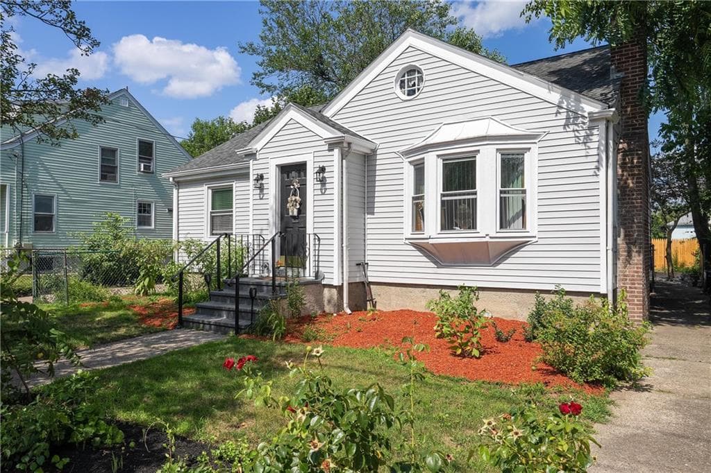 70 Brewster Street photo 2