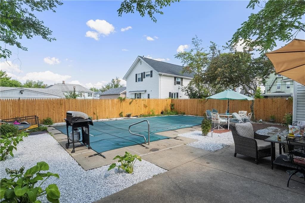70 Brewster Street photo 12