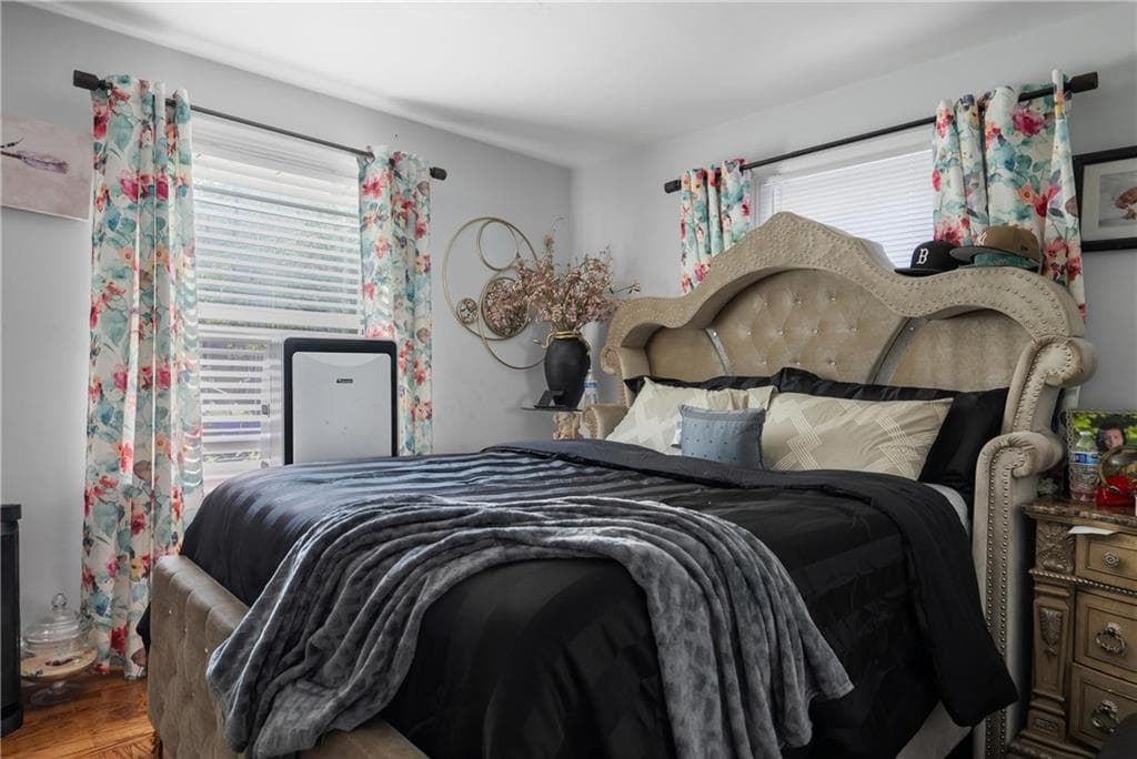 70 Brewster Street photo 5
