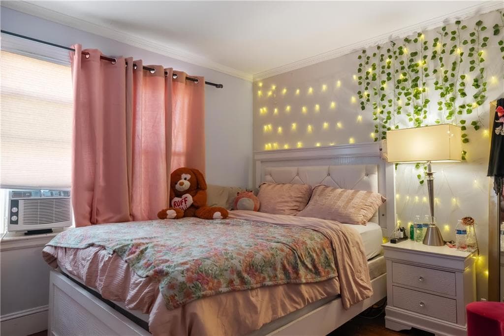 70 Brewster Street photo 4