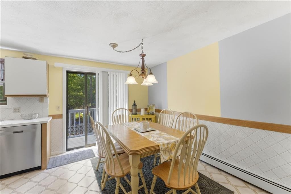 Condominium at 63 Esmond Street UNIT A, Smithfield, photo 7 of 19