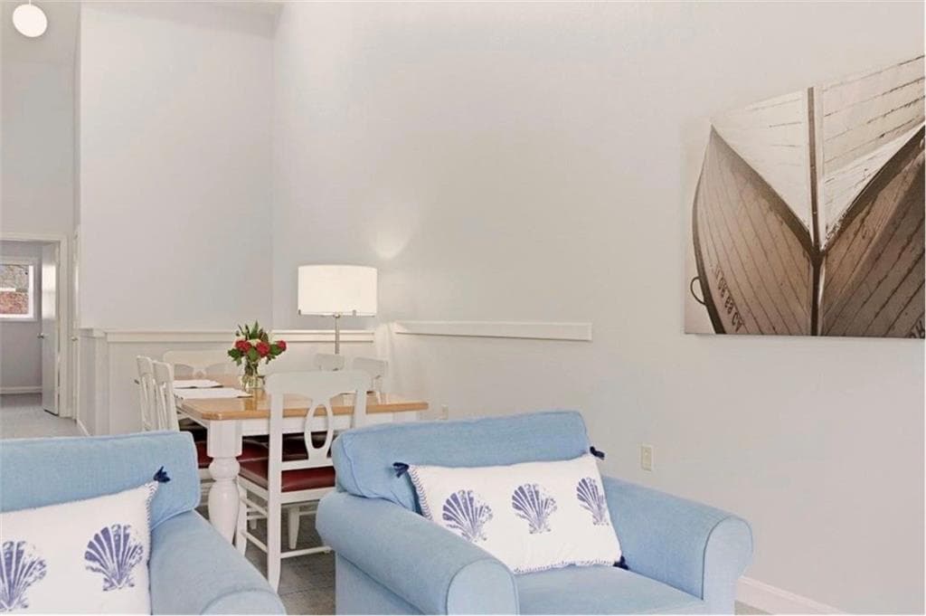 Condominium at 150 Bay View Drive UNIT 5, Jamestown, photo 10 of 25