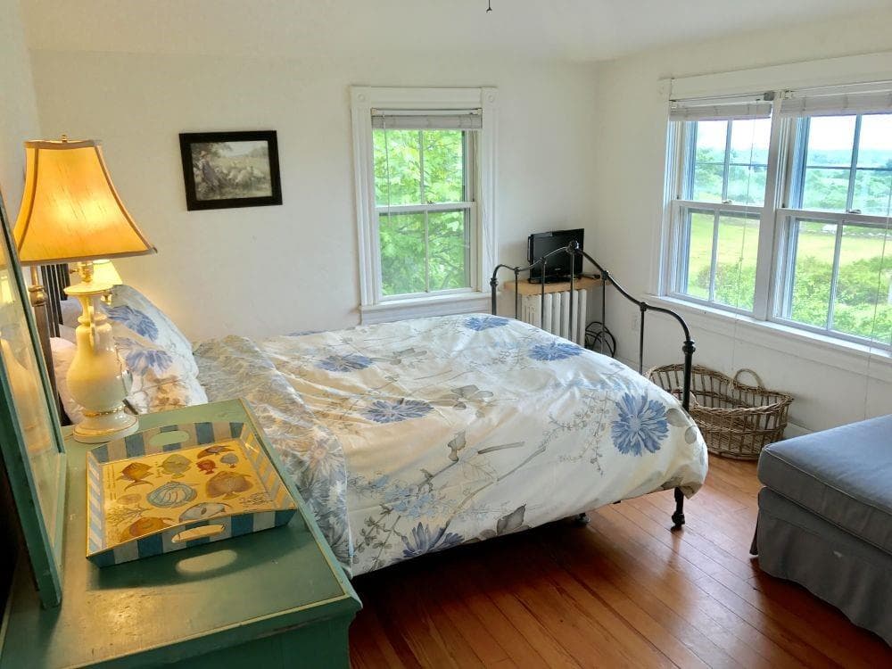 545 Center Road photo 16